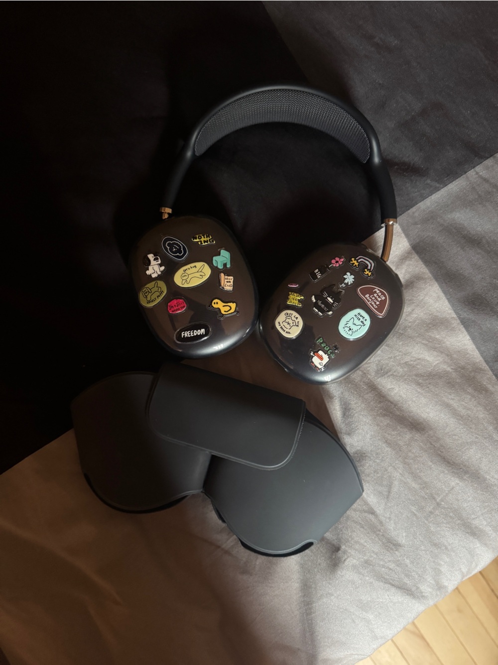 Apple AirPods Max Black with Sticker Accents